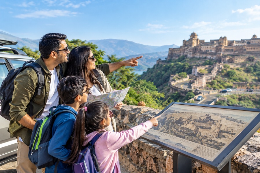 Family Educational Road Trips: Explore, Learn & Create Lasting Memories